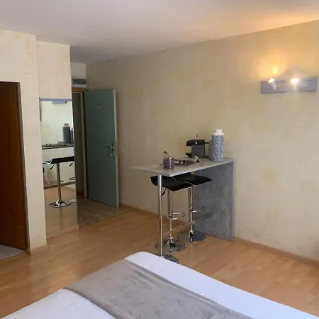 Dizerens Aparthotel